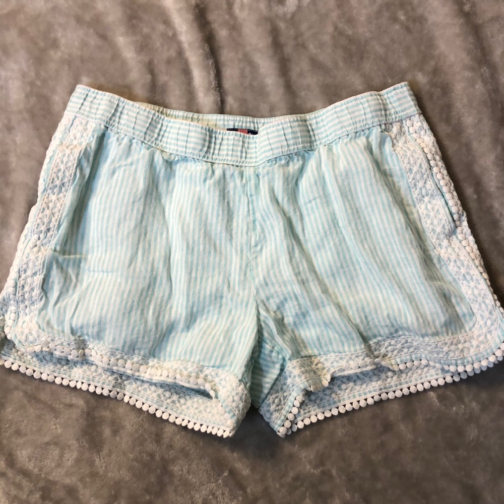 Vineyard vines linen shorts